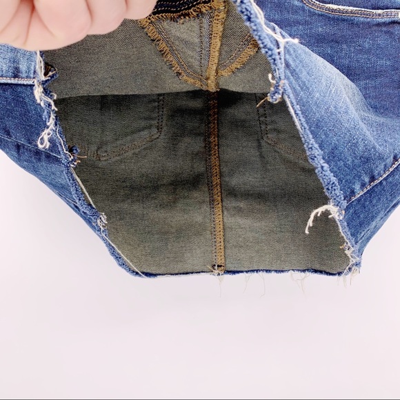 Blank NYC Unfaithful Denim Mini Skirt Size 26 - Picture 4 of 8
